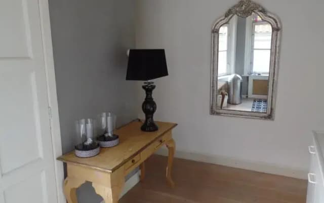 Canalside Apartments - photo 4