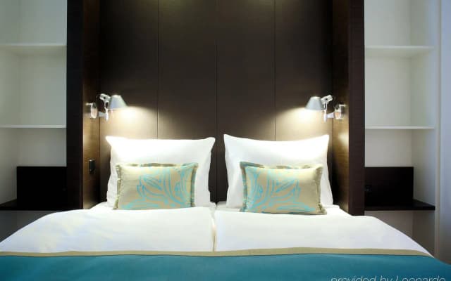Motel One Prague-Florentinum - photo 3