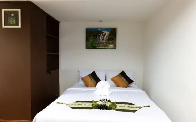 Benz House - photo 3