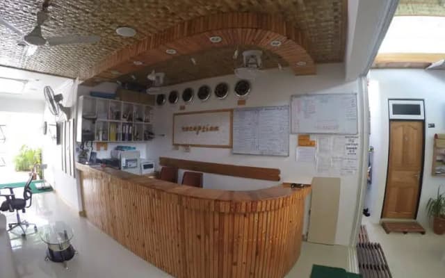 Arora Inn - photo 2