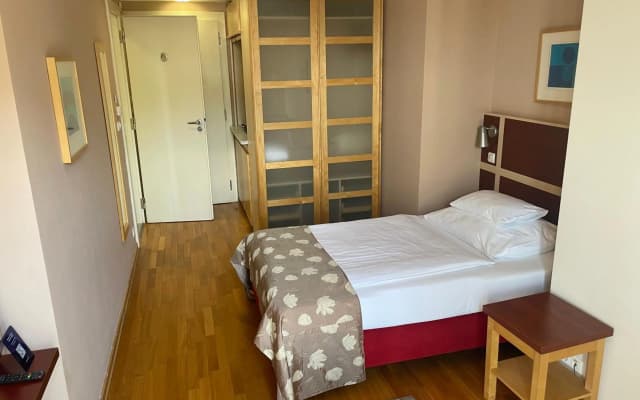 EA Hotel Juliš - photo 5