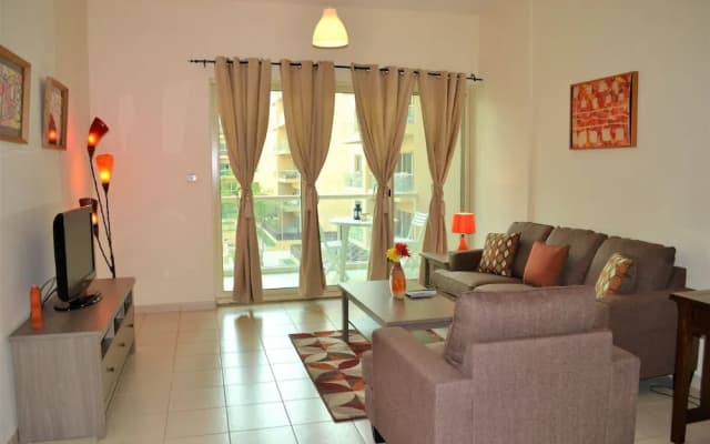(Nickname Oasis) Spacious 1BR Apt. w/ terrace and pool view - photo 4