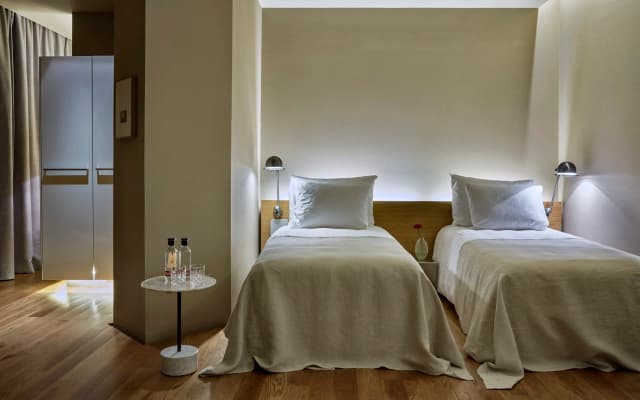 Sir Victor Hotel - photo 4