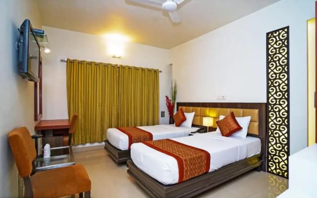 Hotel Pooja Palace - photo 5