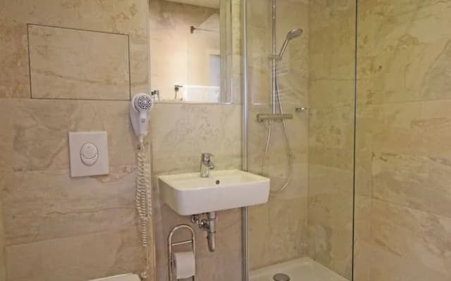 Apartment East Side - Pflugstrasse 4 - photo 4