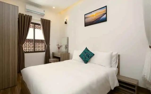 Van Apartment and Hotel - photo 2