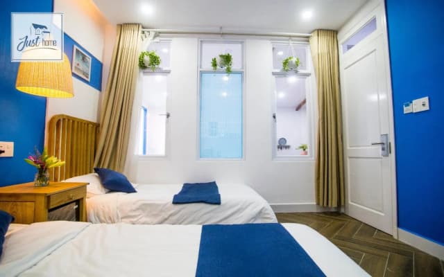 Just Home Hostel - photo 4
