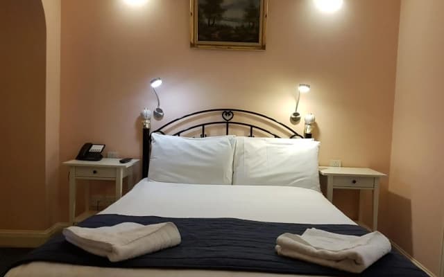 Mermaid Suite Hotel - photo 2