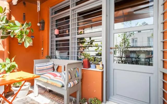 Dream Studio w h Private Balcony Central Athens - photo 5
