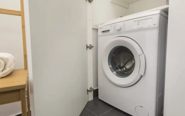 Artistic-White Flat - photo 2