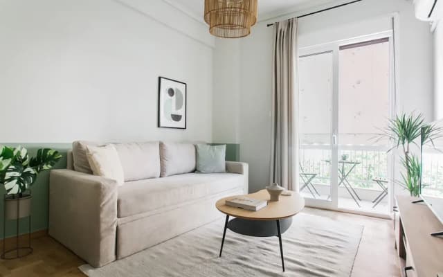 Dazzling 1BR Apartment in Koukaki - photo 5