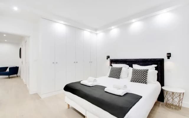 Trocadero/ Eiffel Tower - 3 Bedrooms- All New! - photo 4