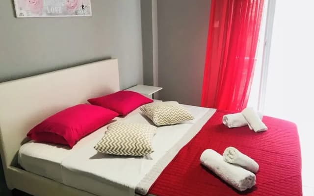 Merilyn Central Apartment - photo 4