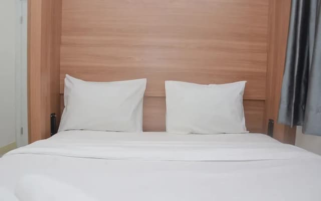 Cozy 2BR Apartment at Green Pramuka City near Mall - photo 5