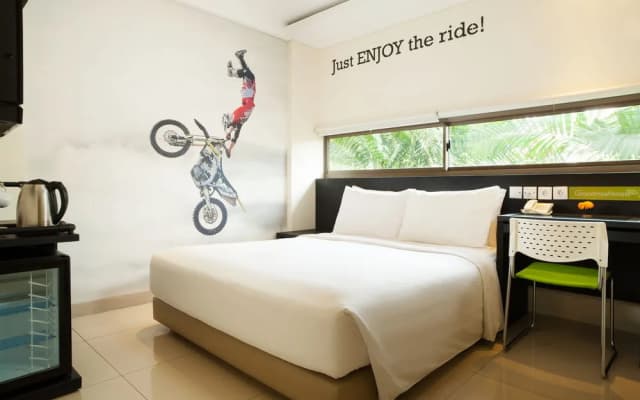 Grandmas Hotel Seminyak - photo 4