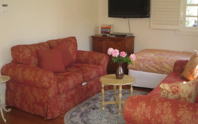 Trafalgar B&B - photo 2