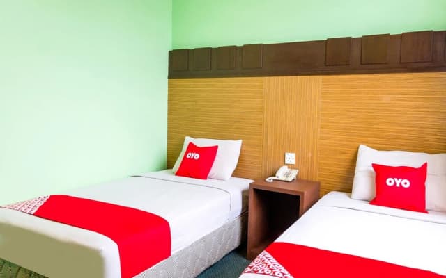 Royal Hotel by OYO Rooms - photo 5