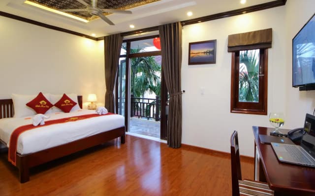 Little Town Villa - photo 4