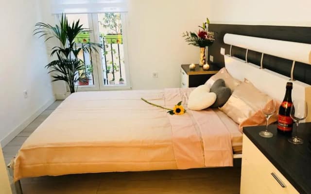 Apartment in Sol - photo 2
