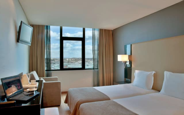 TURIM Alameda Hotel - photo 5