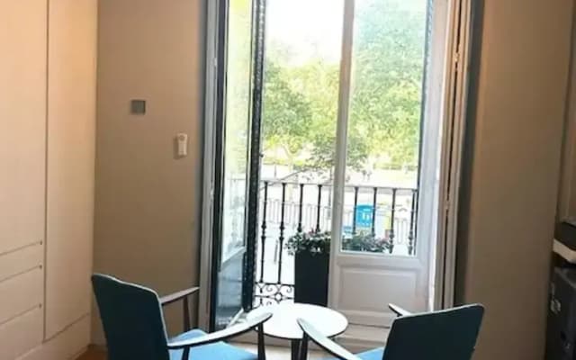 Madrid Urban Getaway - 2BR Apartment - photo 4