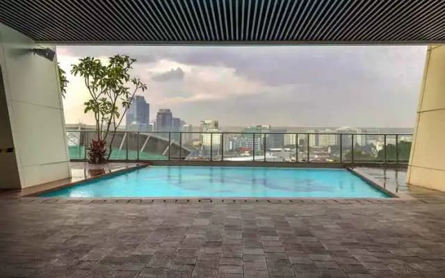 Cozy 2BR with Private Lift Menteng Park By Travelio - photo 2