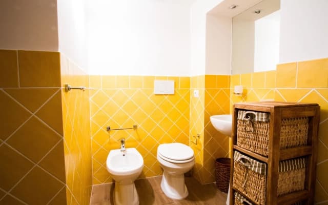 Spanish Steps Studio Apartment - photo 4