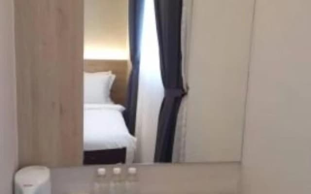 Cameronia Hotel - photo 3