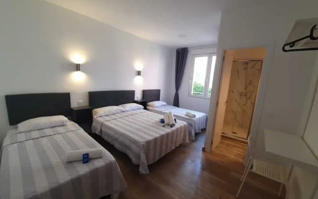 Hostal Vara Madrid - photo 4