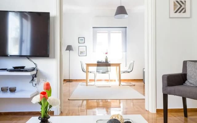 Newly Renovated Stylish Urban Flat - photo 5
