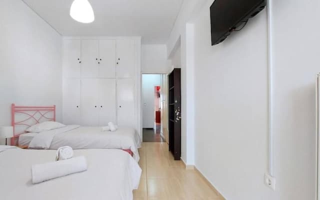 Cholargos a Spacious 2BR apartment - photo 2