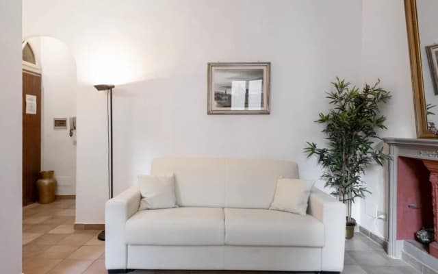 Ponte Vecchio Cozy Flat - photo 5