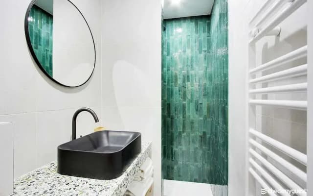 Stylish Apartment - 2br/6p - Le Marais - photo 5