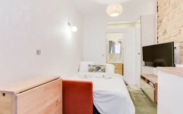 Lovely Studio Near Le Moulin Rouge And Montmartre - photo 2