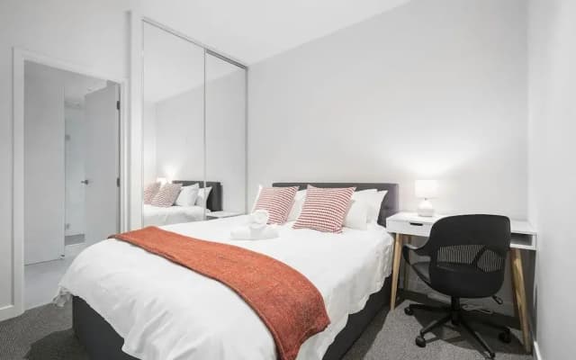 EDWARD, 3BDR Melbourne Apartment - photo 5