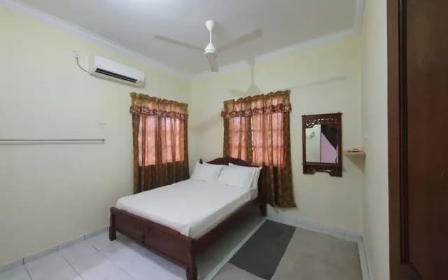 Oyo 90304 Persada Hasra Homestay - photo 5