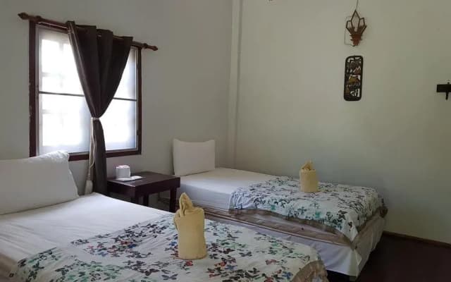 V-View Beach Resort - photo 3