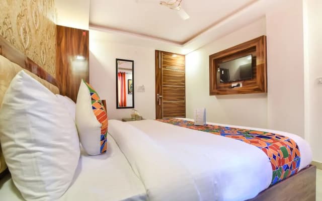 Fabhotel Pearl Suite - photo 3