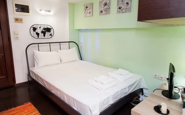 Cozy studio in keramikos - photo 3