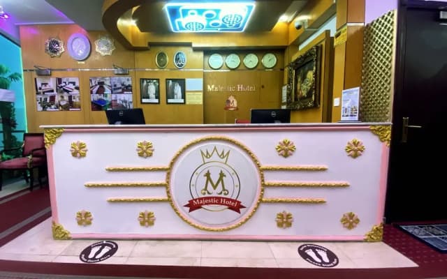 Majestic Hotel - photo 2
