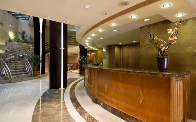 SANA Reno Hotel - photo 2