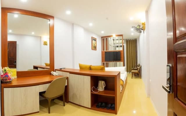 Hoang Bach Hotel - photo 2