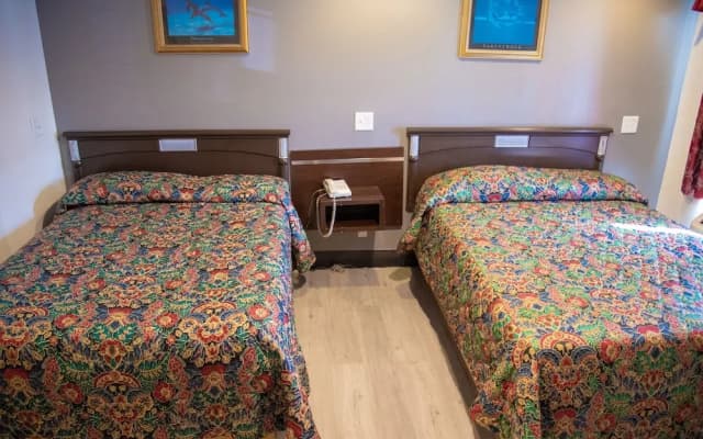 Star Light Inn - photo 3