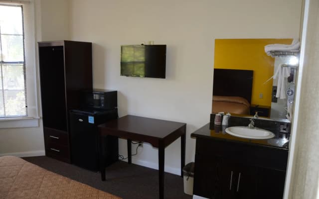 Hotel Sunrise - photo 3