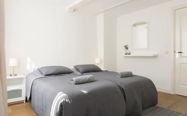 Stylish Canal House - photo 4