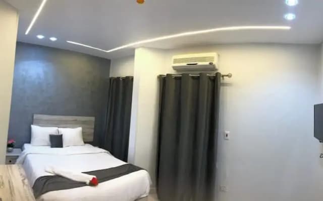 Garden City House Hotel - photo 2