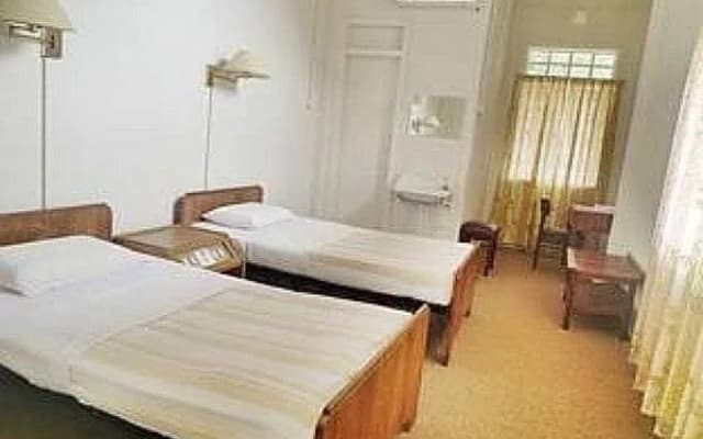 Paramount Hotel - photo 4