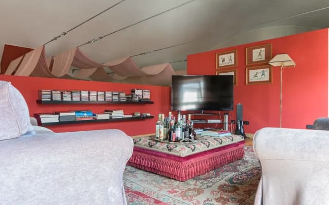 Fabulous 600m2 Loft - photo 3