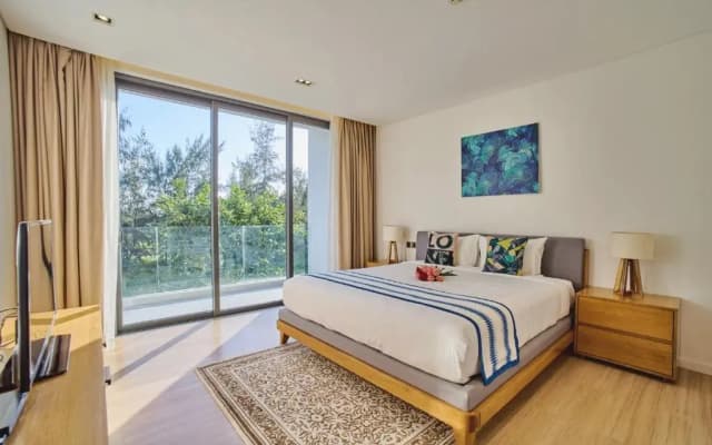 5-star Golf Resort Pool Villa - photo 2