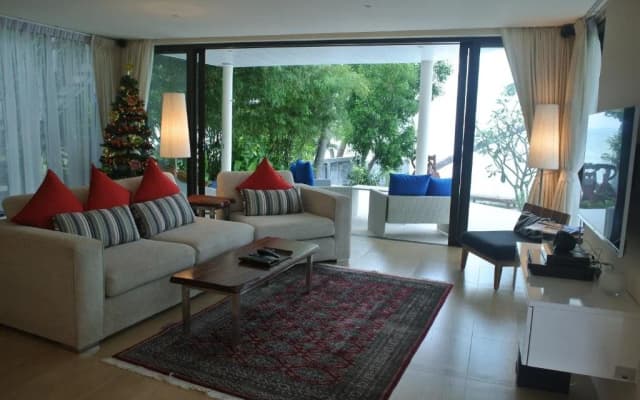 The Beach House - photo 2